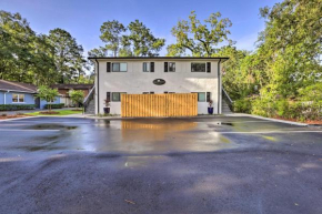 Cozy Tallahassee Apartment with Spacious Yard!